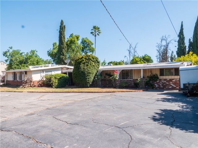 9281 Dorrington, Pacoima, CA 91331