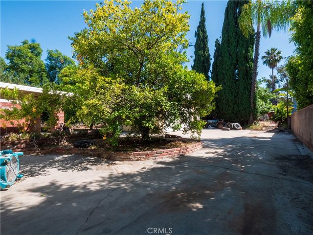 9281 Dorrington, Pacoima, CA 91331