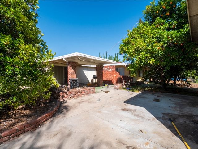 9281 Dorrington, Pacoima, CA 91331