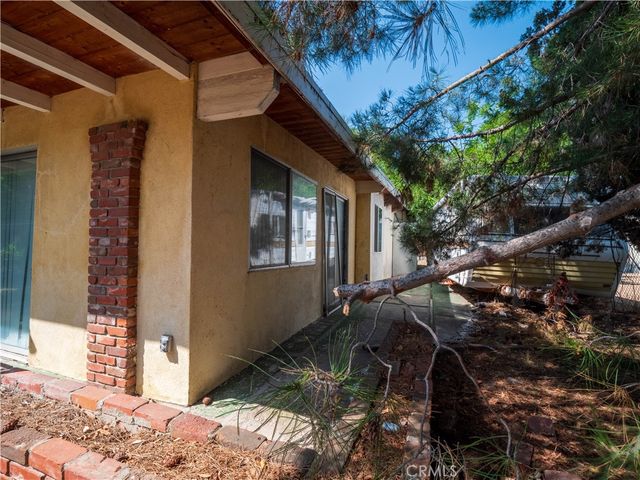 9281 Dorrington, Pacoima, CA 91331