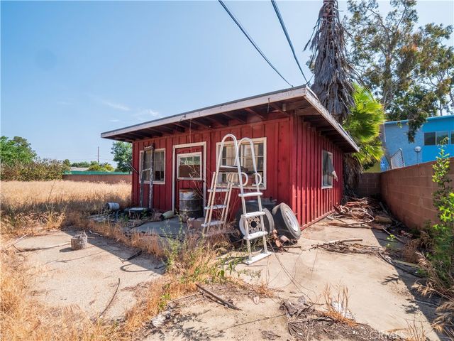 9281 Dorrington, Pacoima, CA 91331