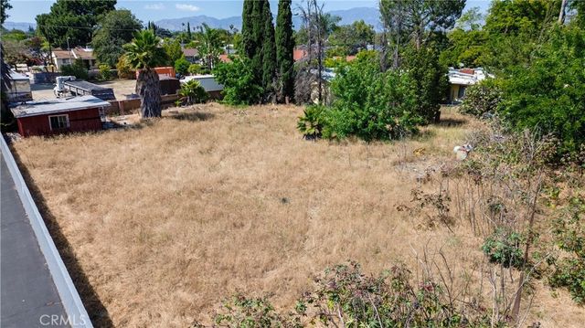 9281 Dorrington, Pacoima, CA 91331