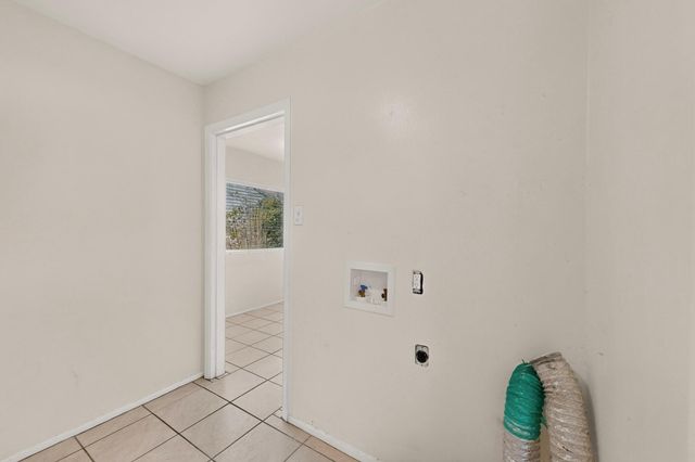 1612 Princeton Drive SE, Albuquerque, NM 87106