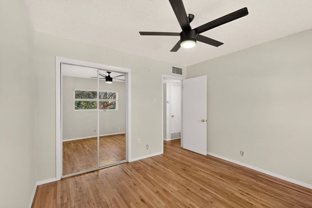 1612 Princeton Drive SE, Albuquerque, NM 87106