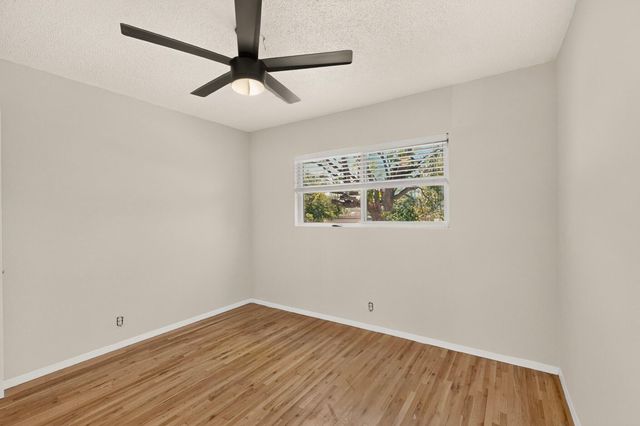1612 Princeton Drive SE, Albuquerque, NM 87106