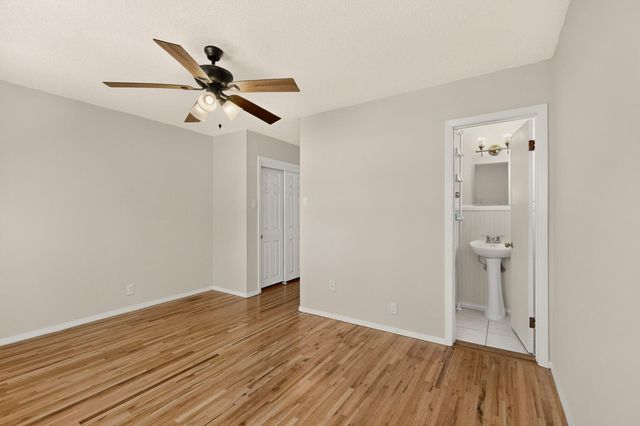 1612 Princeton Drive SE, Albuquerque, NM 87106