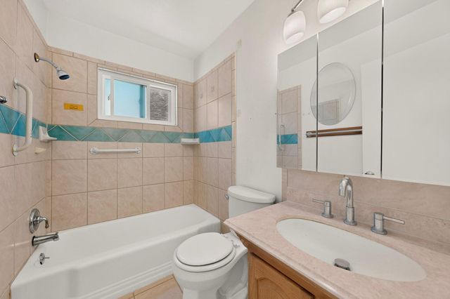 1612 Princeton Drive SE, Albuquerque, NM 87106