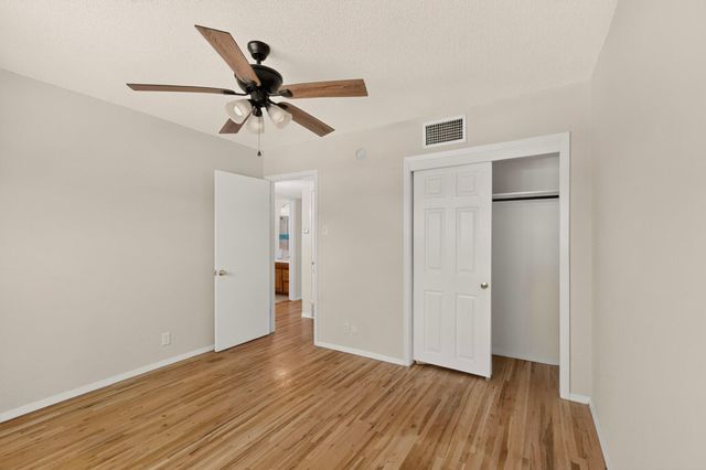 1612 Princeton Drive SE, Albuquerque, NM 87106