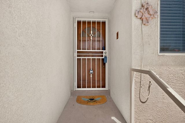 1612 Princeton Drive SE, Albuquerque, NM 87106