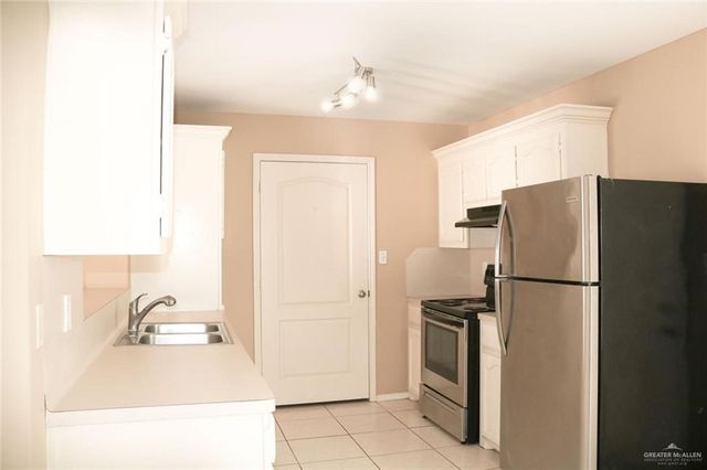 1304 Acme Lane 3, Edinburg, TX 78541