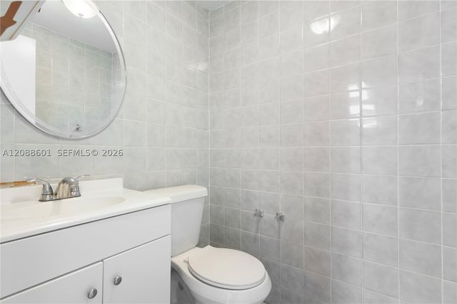 1740 NW 93 AV 1740, Doral, FL 33172