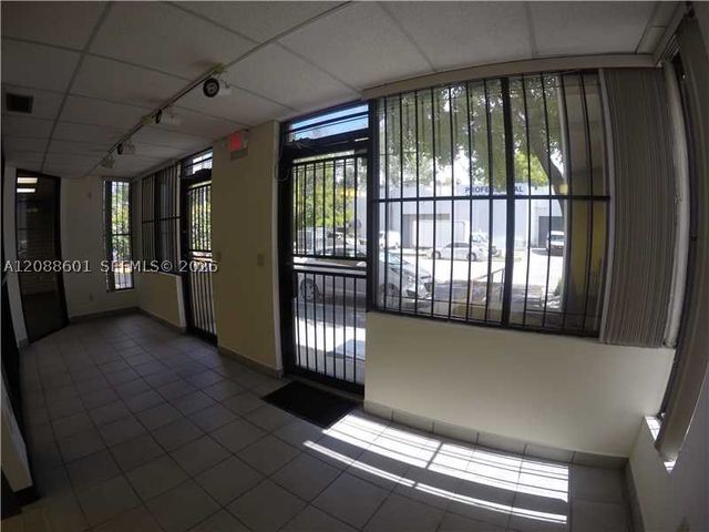 1740 NW 93 AV 1740, Doral, FL 33172
