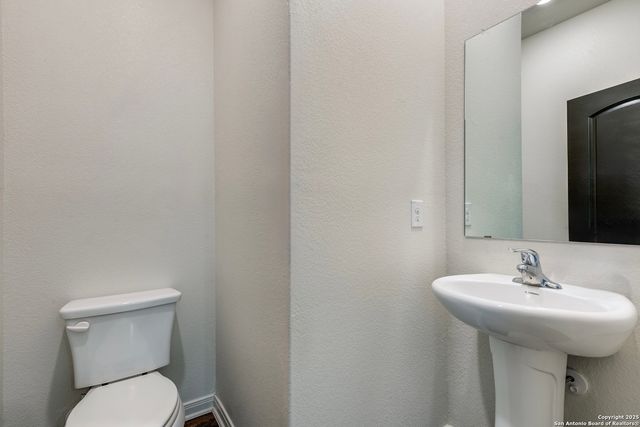 10818 Monterey Pike, Converse, TX 78109
