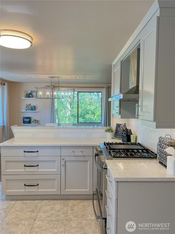 9550 132nd Avenue SE, Renton, WA 98059
