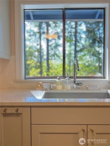 9550 132nd Avenue SE, Renton, WA 98059