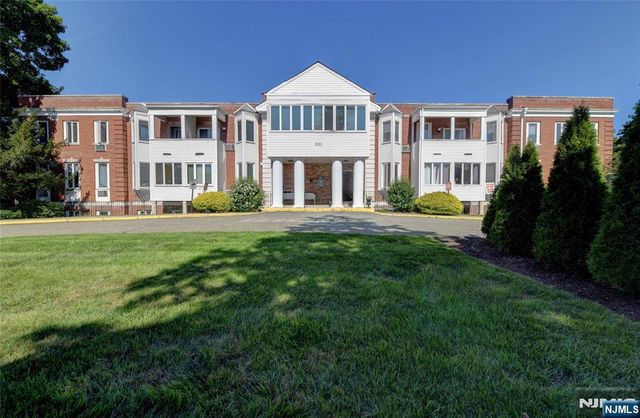520 Turnpike C221, Pequannock Township, NJ 07444