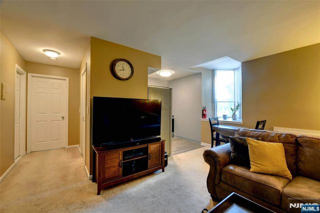 520 Turnpike C221, Pequannock Township, NJ 07444