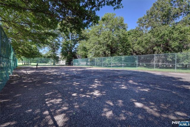 520 Turnpike C221, Pequannock Township, NJ 07444