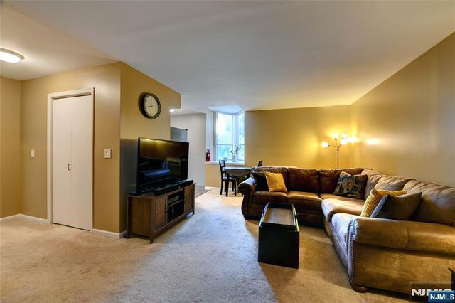 520 Turnpike C221, Pequannock Township, NJ 07444