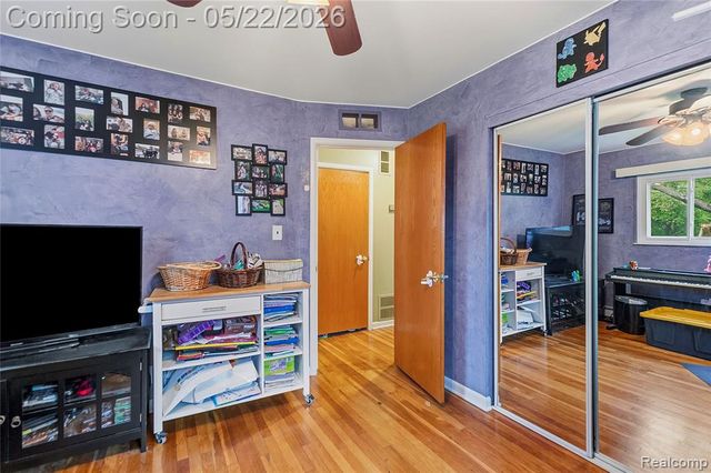 47735 Jeffry, Utica, MI 48317