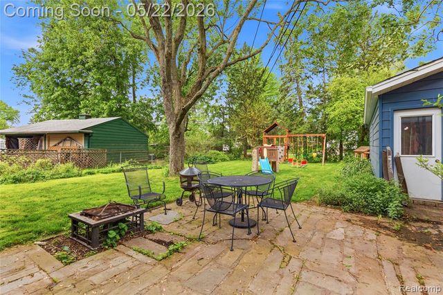 47735 Jeffry, Utica, MI 48317