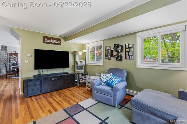 47735 Jeffry, Utica, MI 48317