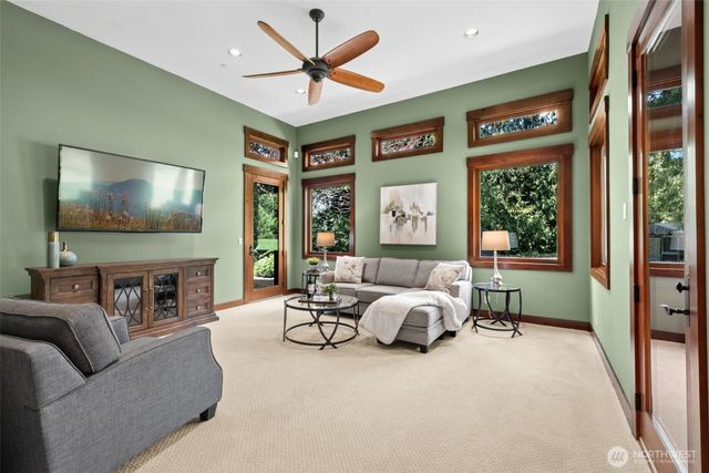 30336 Thomas Road SE, Kent, WA 98042