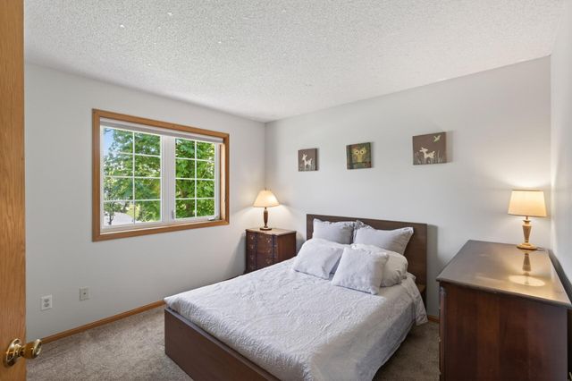 7148 Maryland Circle, Savage, MN 55378