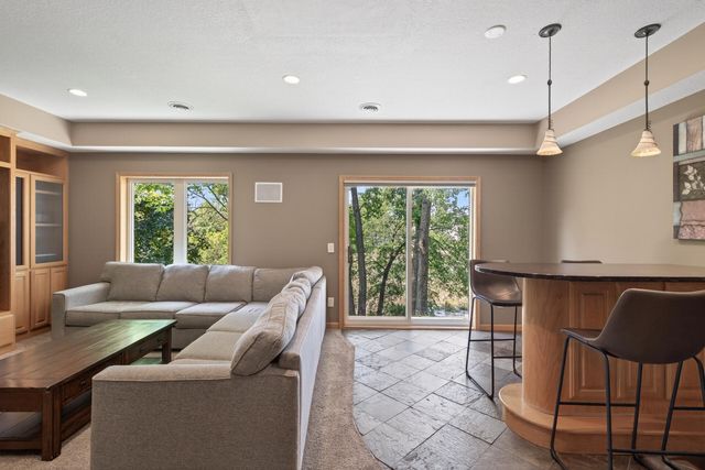 7148 Maryland Circle, Savage, MN 55378