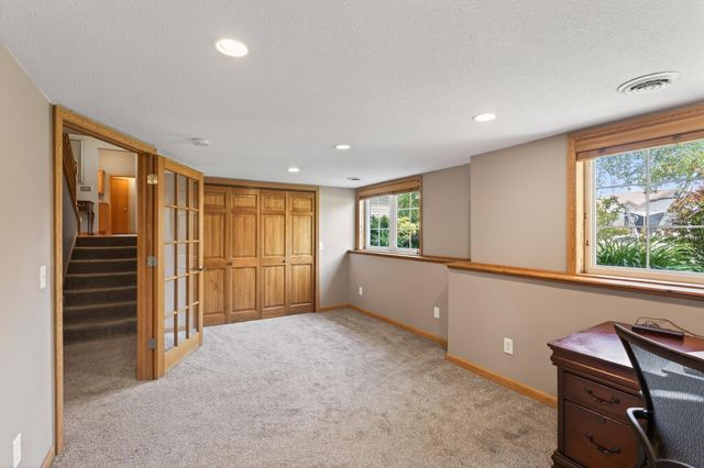 7148 Maryland Circle, Savage, MN 55378