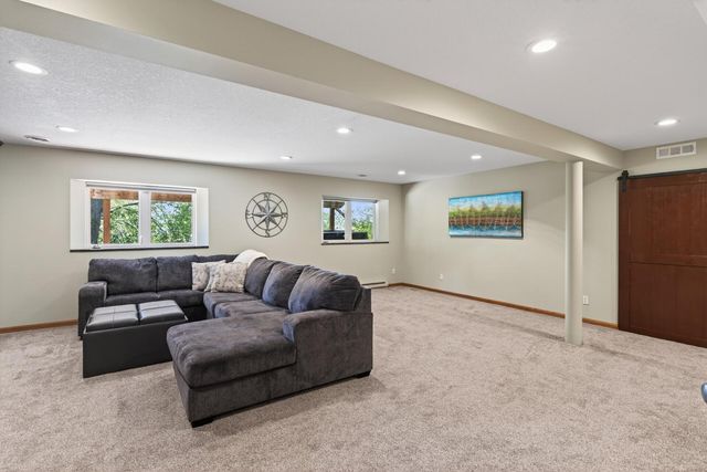 7148 Maryland Circle, Savage, MN 55378