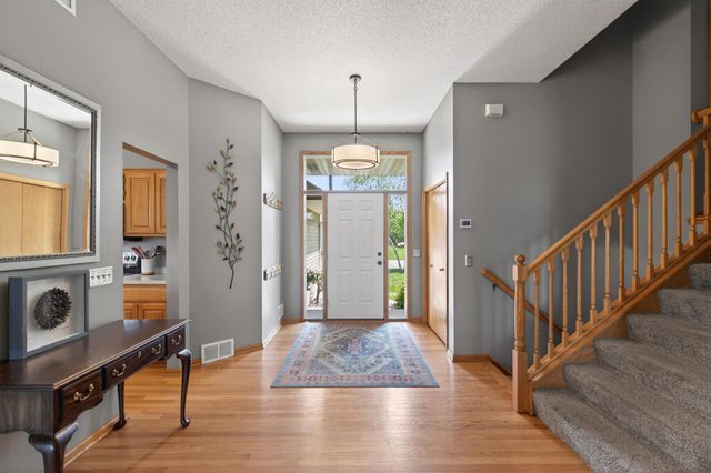 7148 Maryland Circle, Savage, MN 55378