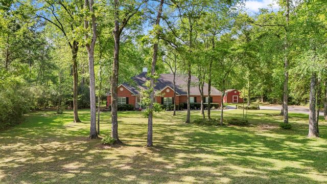 8911 Diamante Drive, Magnolia, TX 77354