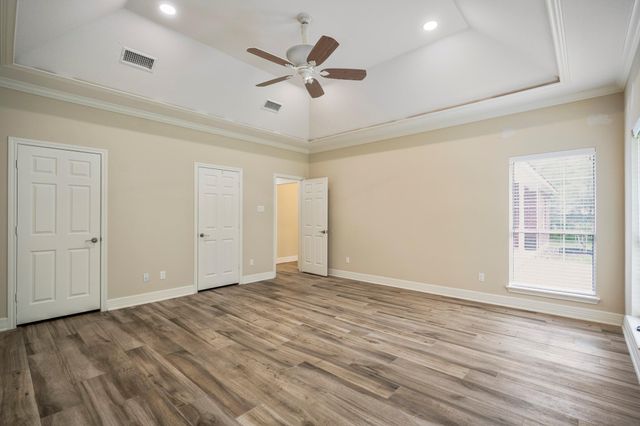 8911 Diamante Drive, Magnolia, TX 77354