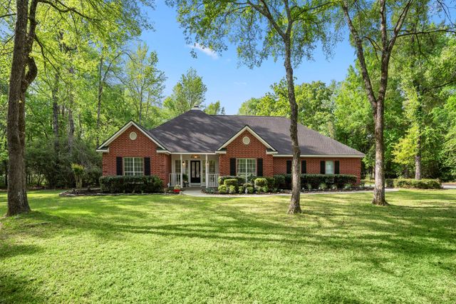 8911 Diamante Drive, Magnolia, TX 77354