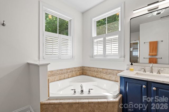 11 Blue Damsel Court, Biltmore Lake, NC 28715