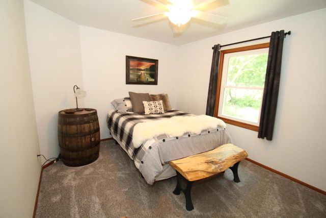 1400 S Ridgeway ROAD, New Berlin, WI 53146