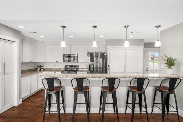 1235 Hartsfield Dr, Columbia, TN 38401