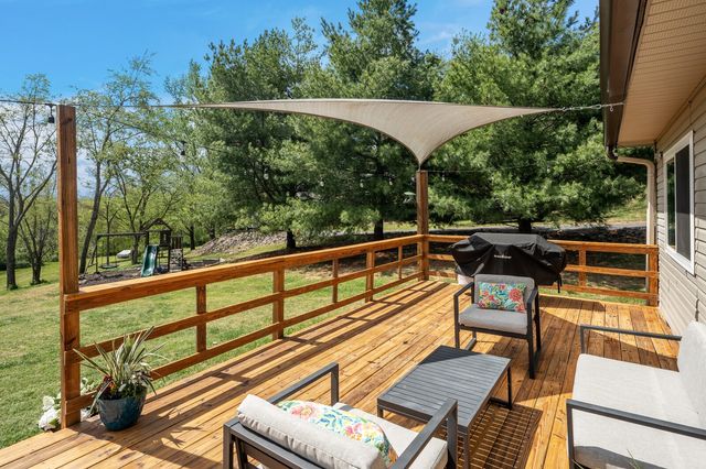 1235 Hartsfield Dr, Columbia, TN 38401