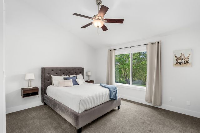 1235 Hartsfield Dr, Columbia, TN 38401