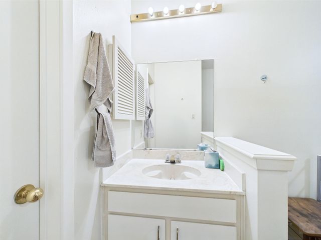 2905 Swisher ST 205, Austin, TX 78705