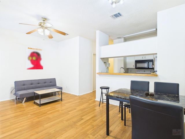 2905 Swisher ST 205, Austin, TX 78705