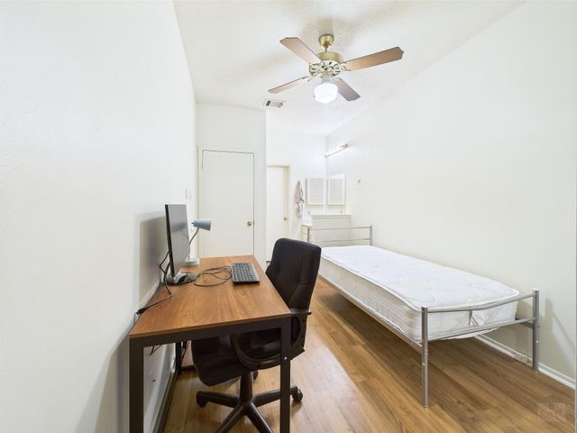 2905 Swisher ST 205, Austin, TX 78705