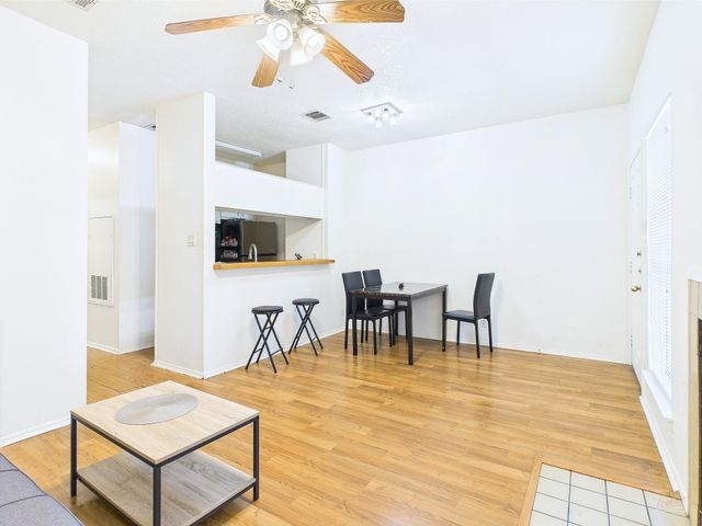 2905 Swisher ST 205, Austin, TX 78705