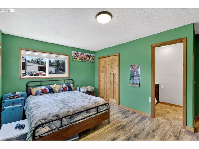 17623 S WINDY CITY Rd, Mulino, OR 97042
