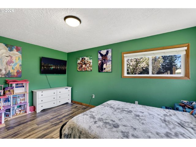17623 S WINDY CITY Rd, Mulino, OR 97042