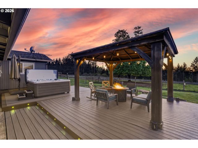 17623 S WINDY CITY Rd, Mulino, OR 97042