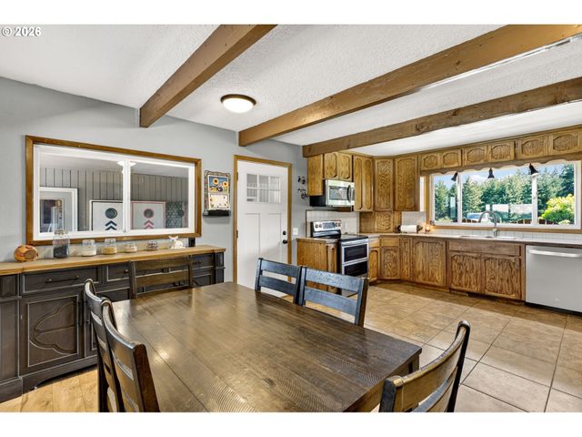 17623 S WINDY CITY Rd, Mulino, OR 97042