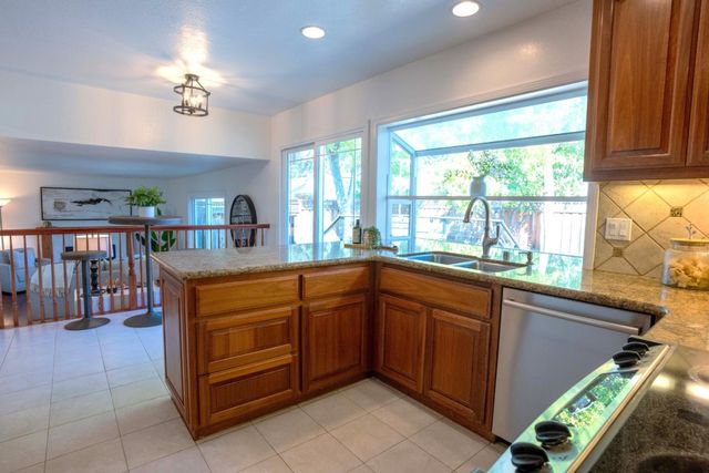 961 Chemise Drive, San Jose, CA 95136