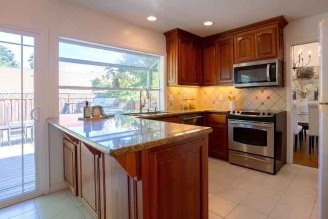 961 Chemise Drive, San Jose, CA 95136